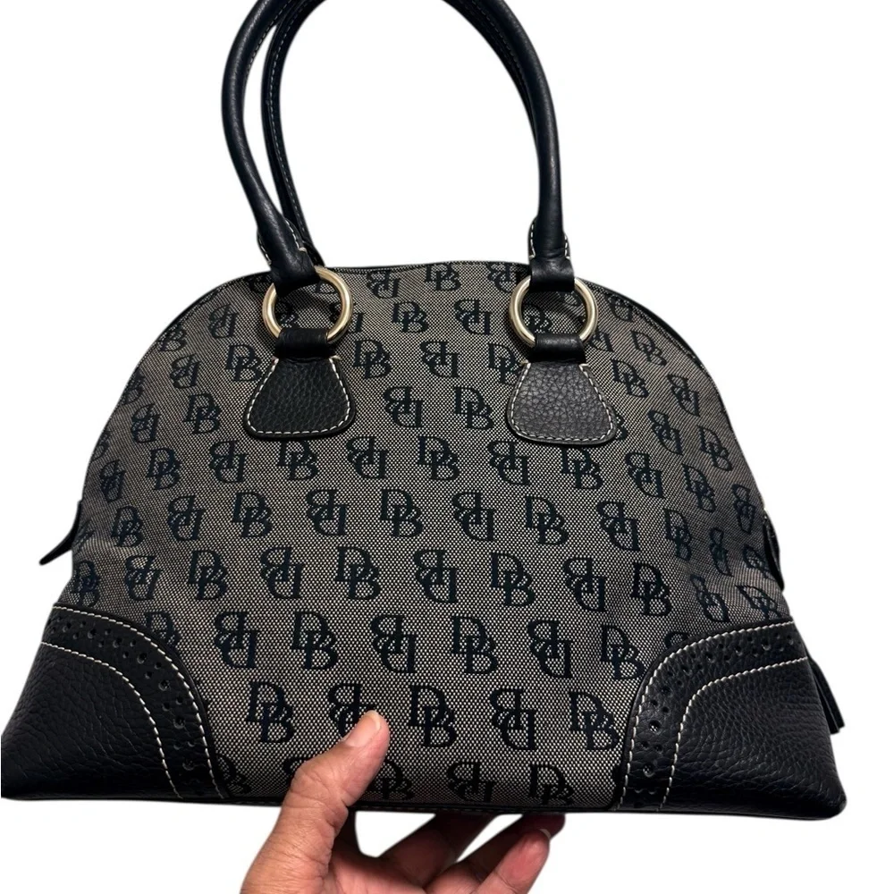 Dooney & Bourke Black and Gray Women's Bag in excellent condition